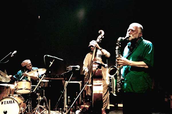 Peter Br&ouml;tzmann, William Parker, Hamid Drake